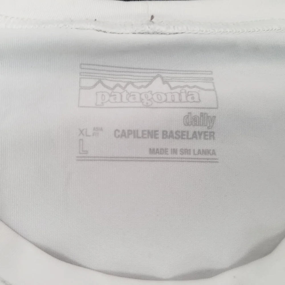 SOLD Men's L Patagonia Capilene Base Layer - Picture 3 of 5